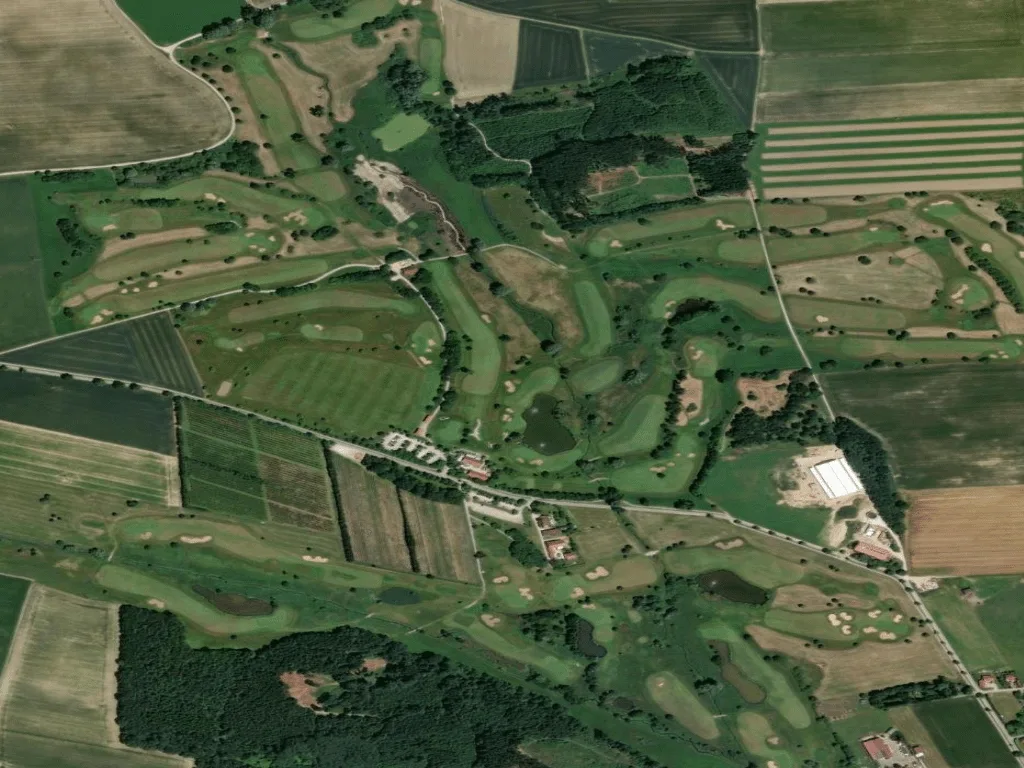 Letecký pohled na Golfanlage Rottbach