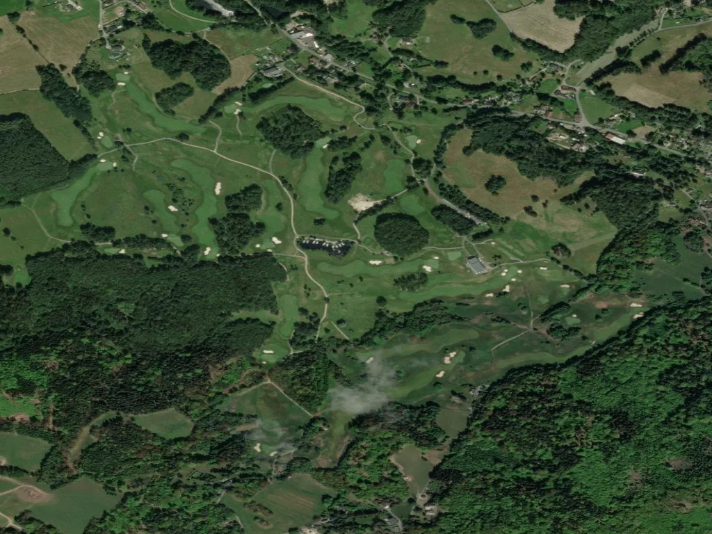 Letecký pohled na Ypsilon Golf Resort Liberec