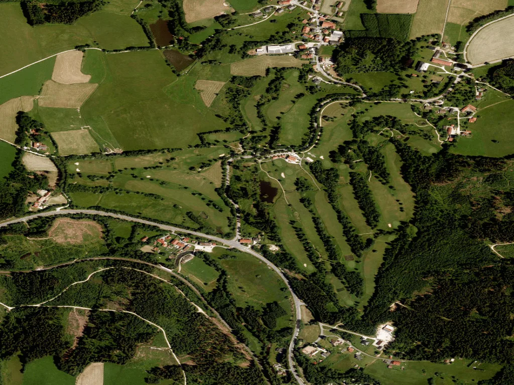 Letecký pohled na Golfpark Oberzwieselau