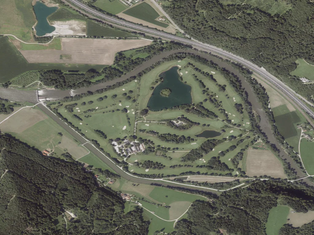 Letecký pohled na Golfplatz Murhof