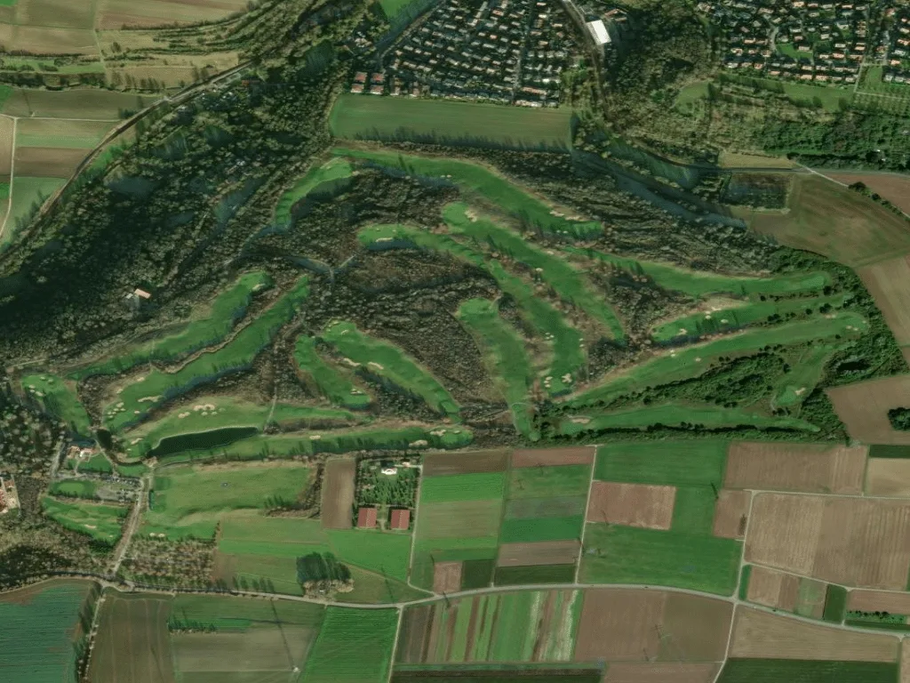 Letecký pohled na Golf Nippenburg