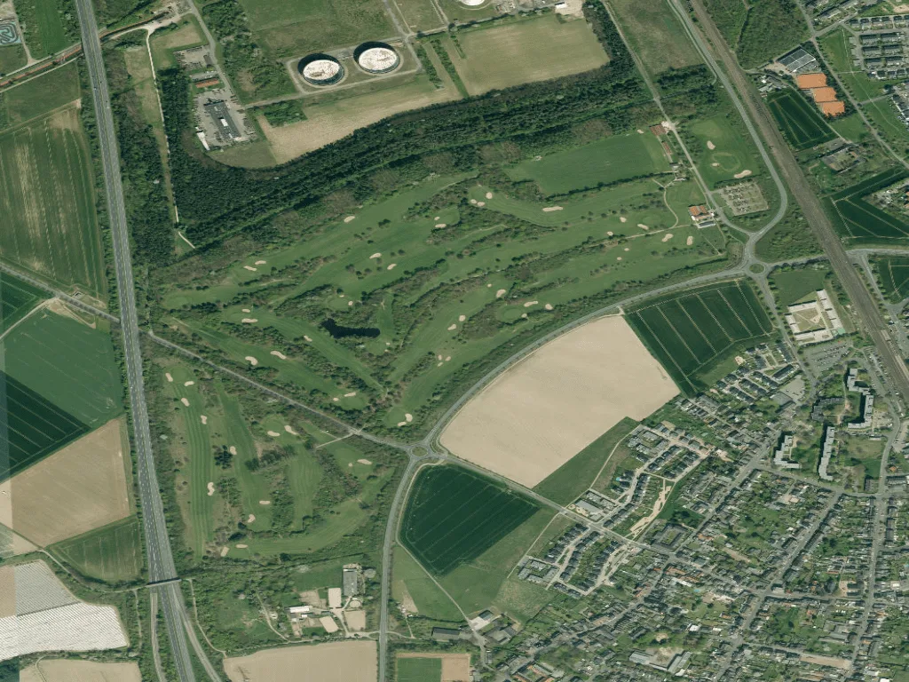 Letecký pohled na Öffentliche Golfsportanlage Roggendorf
