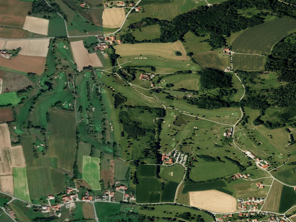 Letecký pohled na Golfplatz Brunnwies