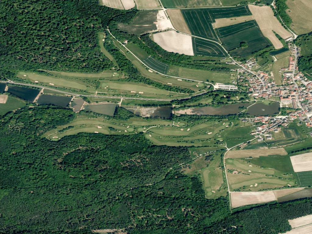Letecký pohled na Golfanlage Schloß Reichmannsdorf