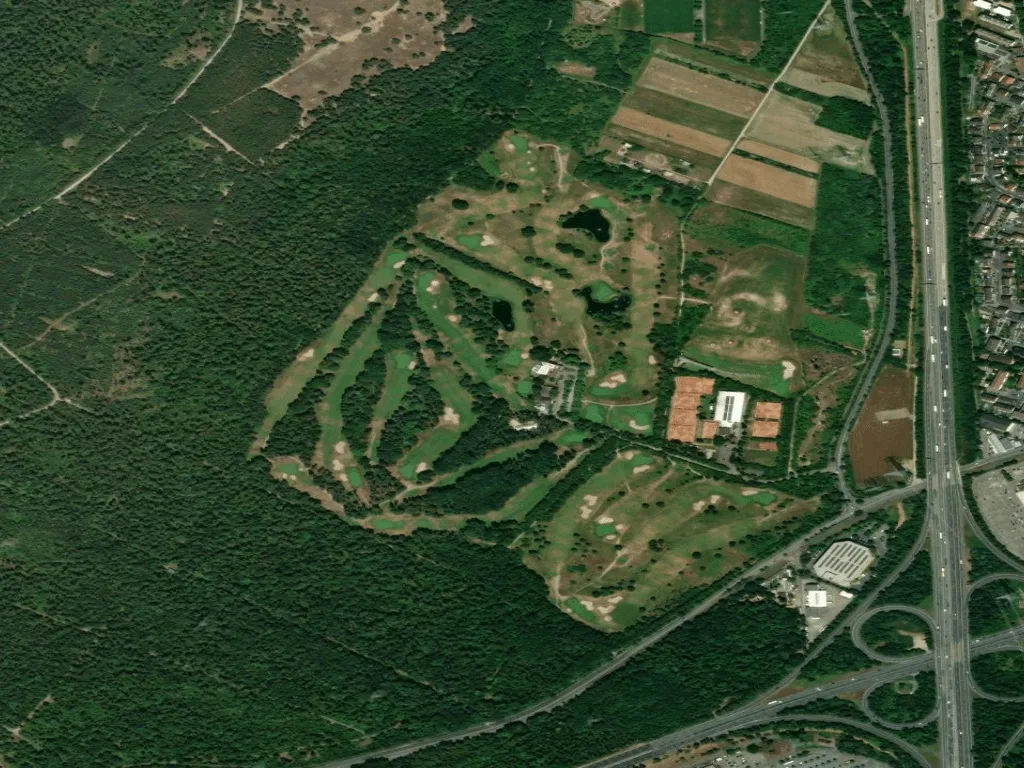 Letecký pohled na Golfplatz GC Mannheim-Viernheim 1930 e.V.