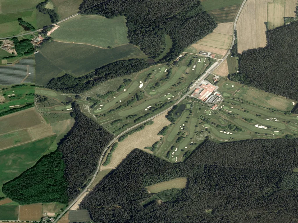Letecký pohled na Golfplatz Schwanhof