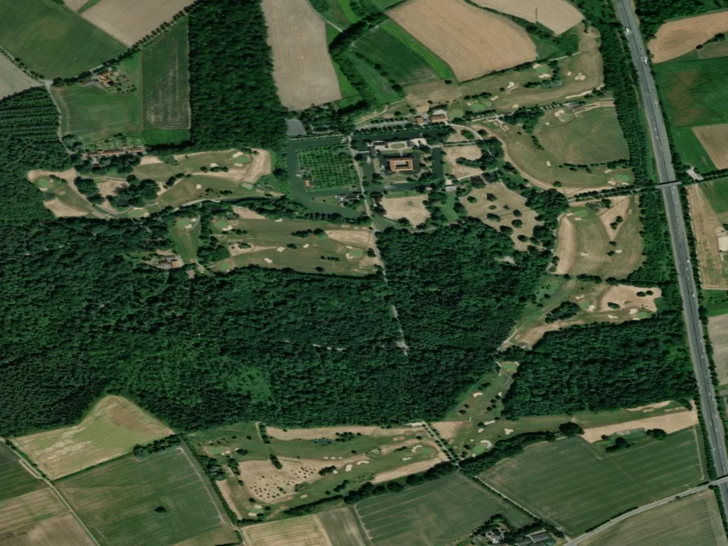 Letecký pohled na Golfplatz Wasserschloss Westerwinkel