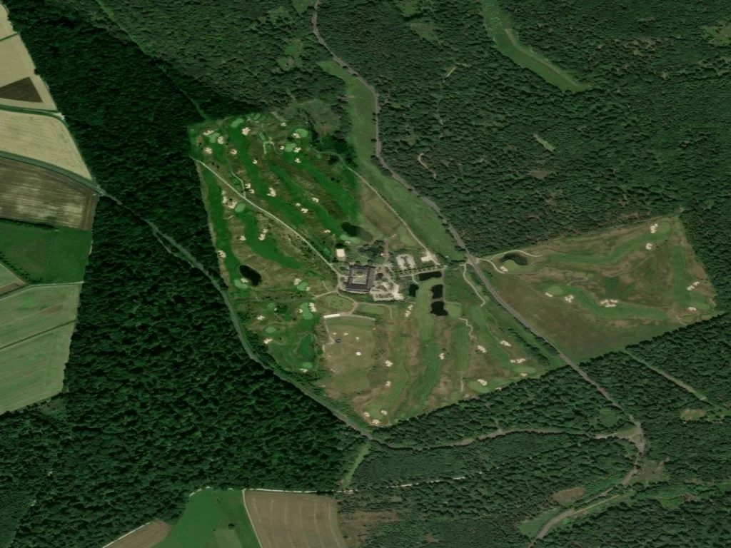 Letecký pohled na Golfplatz Hofgut Georgenthal
