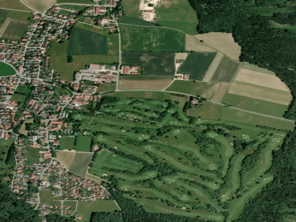 Letecký pohled na GC Egmating Arabella Course